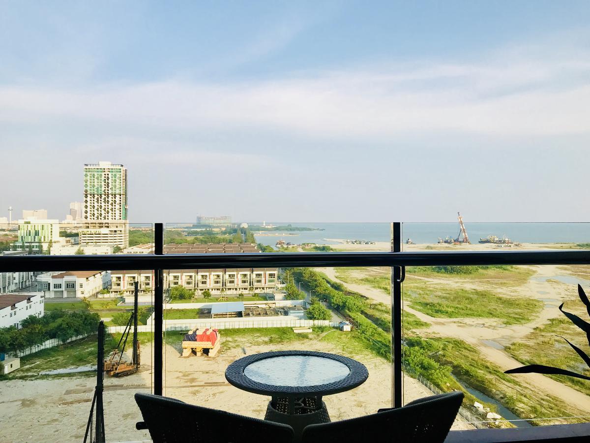 Atlantis Apple Home Melaka Townarea Exterior foto